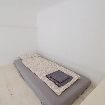 Dohany With 3bedroom 1,5bath - 9people * Budapest