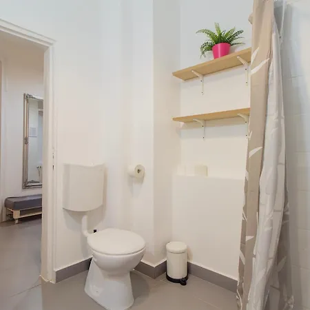 Apartment Dohany With 3bedroom 1,5bath - 9people