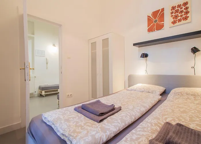Dohany With 3bedroom 1,5bath - 9people アパート *