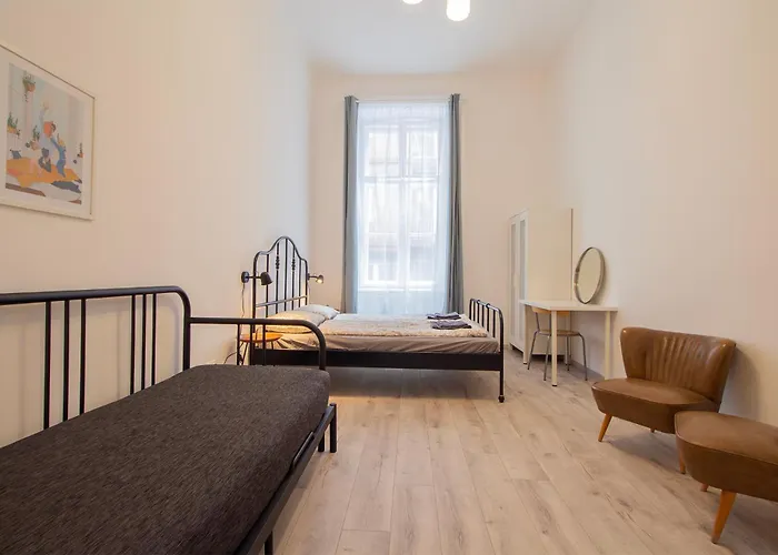 Dohany With 3bedroom 1,5bath - 9people