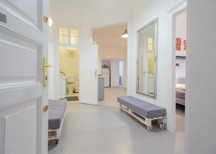 アパート Dohany With 3bedroom 1,5bath - 9people ブダペスト