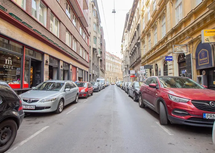 Dohany With 3bedroom 1,5bath - 9people *